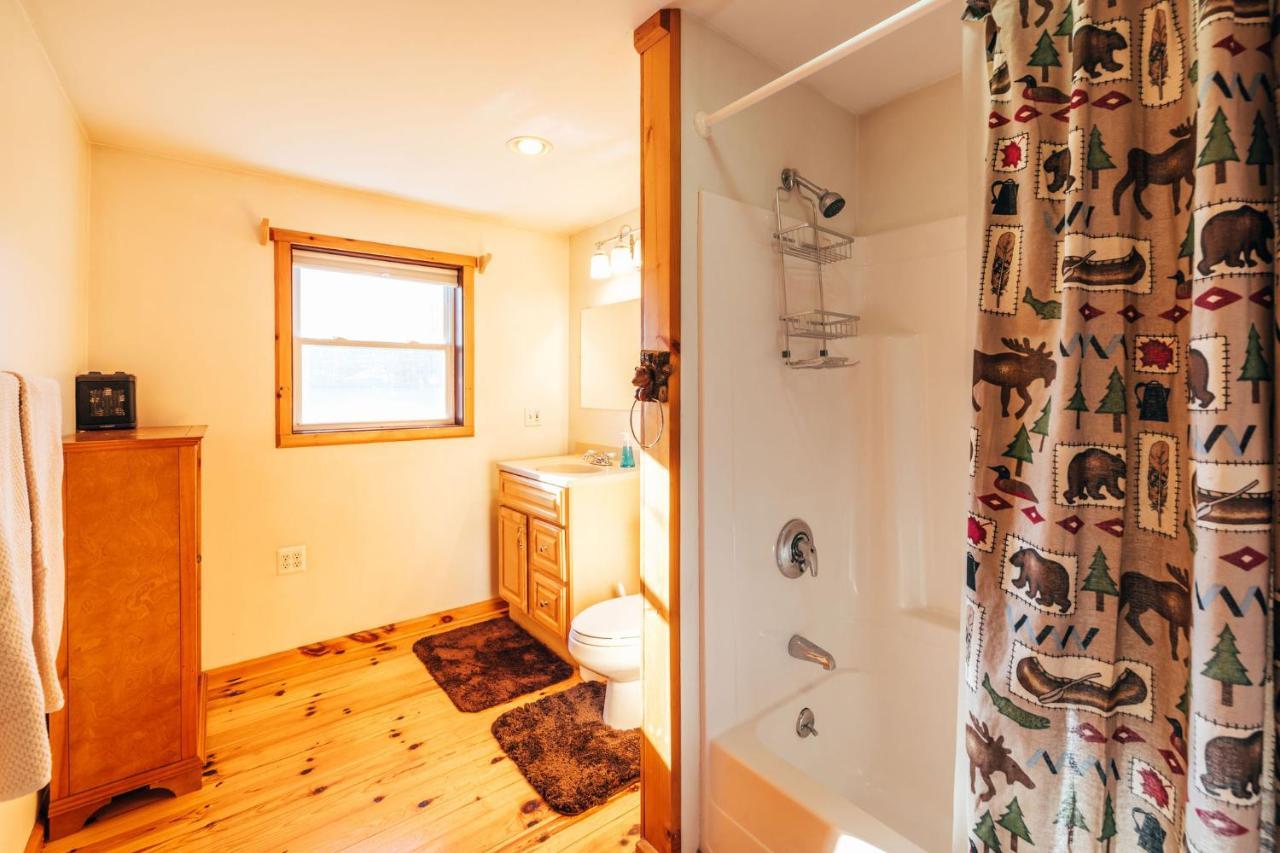 Ski Chalet W-Hot Tub, Only 3 Min To Sunday River Ski Lifts! Bethel Exterior photo